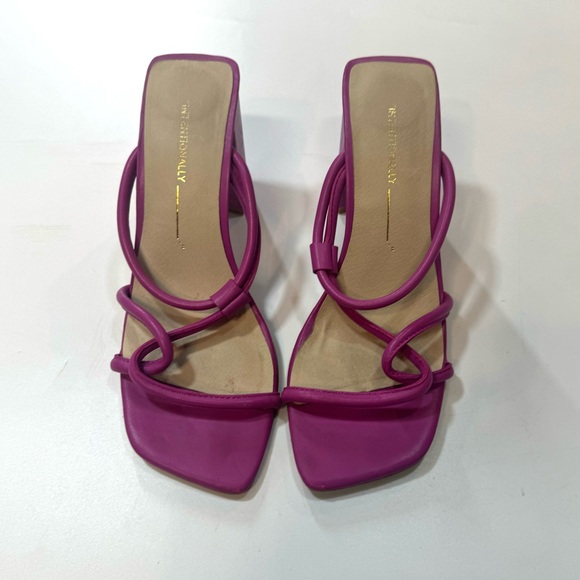 INTENTIONALLY BLANK  REVOLVE Wick Sandal in Purple Size 7 - Picture 3 of 7